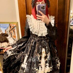 Meet your Posher, Elizabeth